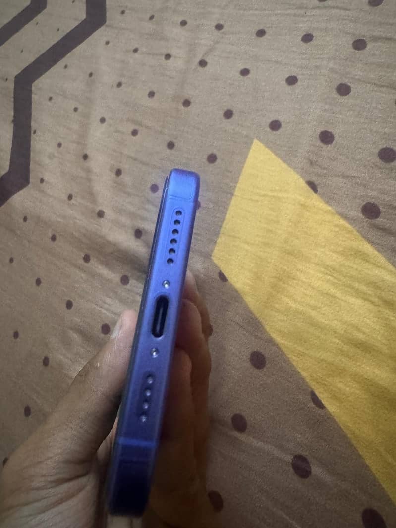 Apple iPhone 16 Plus 5