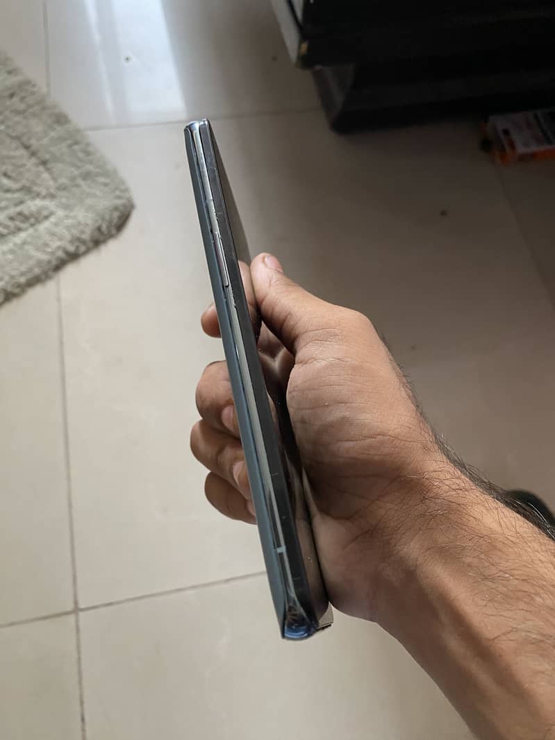 One Plus 9 Pro 6