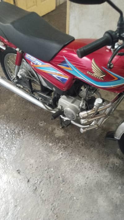 total genuine bike hai 2019 model ha