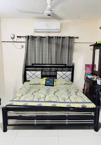 King size bed