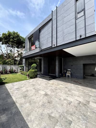1 Kanal Brand New Designer Luxury House Available For Sale In Bahria Town Lahore.
