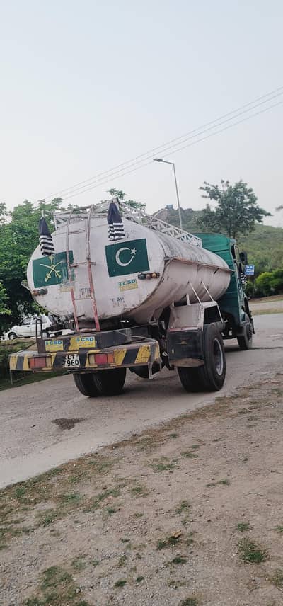 Water Tanker Truck 10,000 Litre Truck for sale