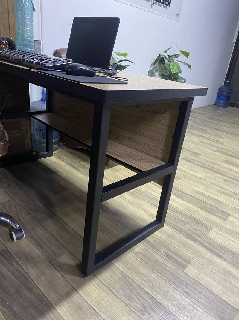 Office executive table custom designed 5
