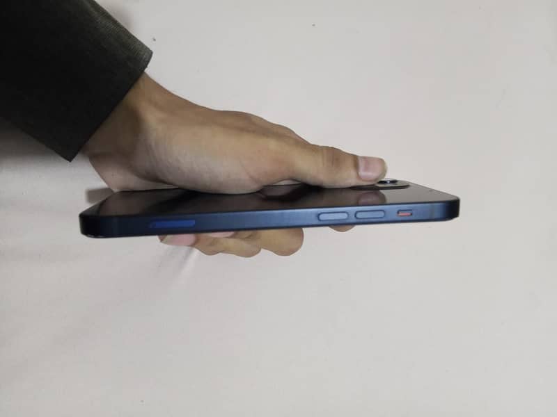 Apple iPhone 12 5
