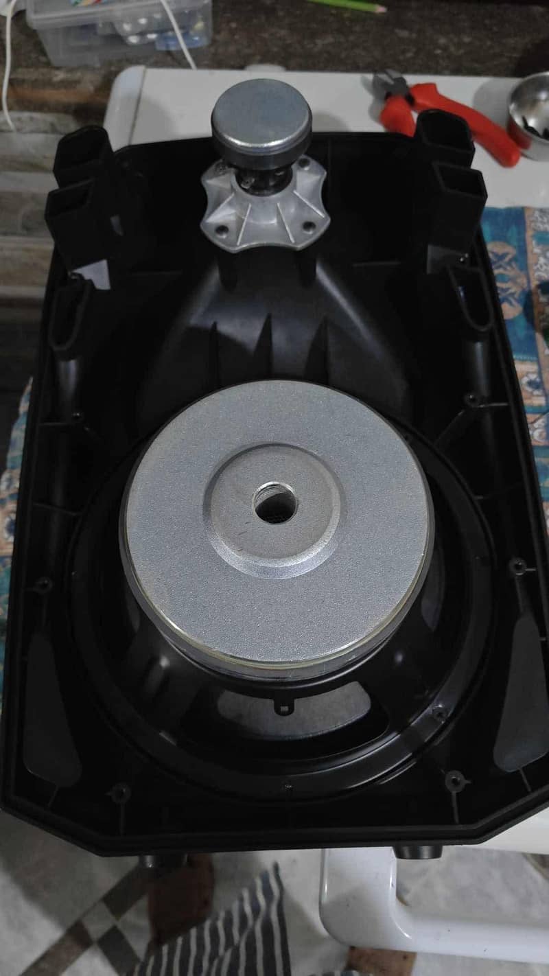10" speaker 1