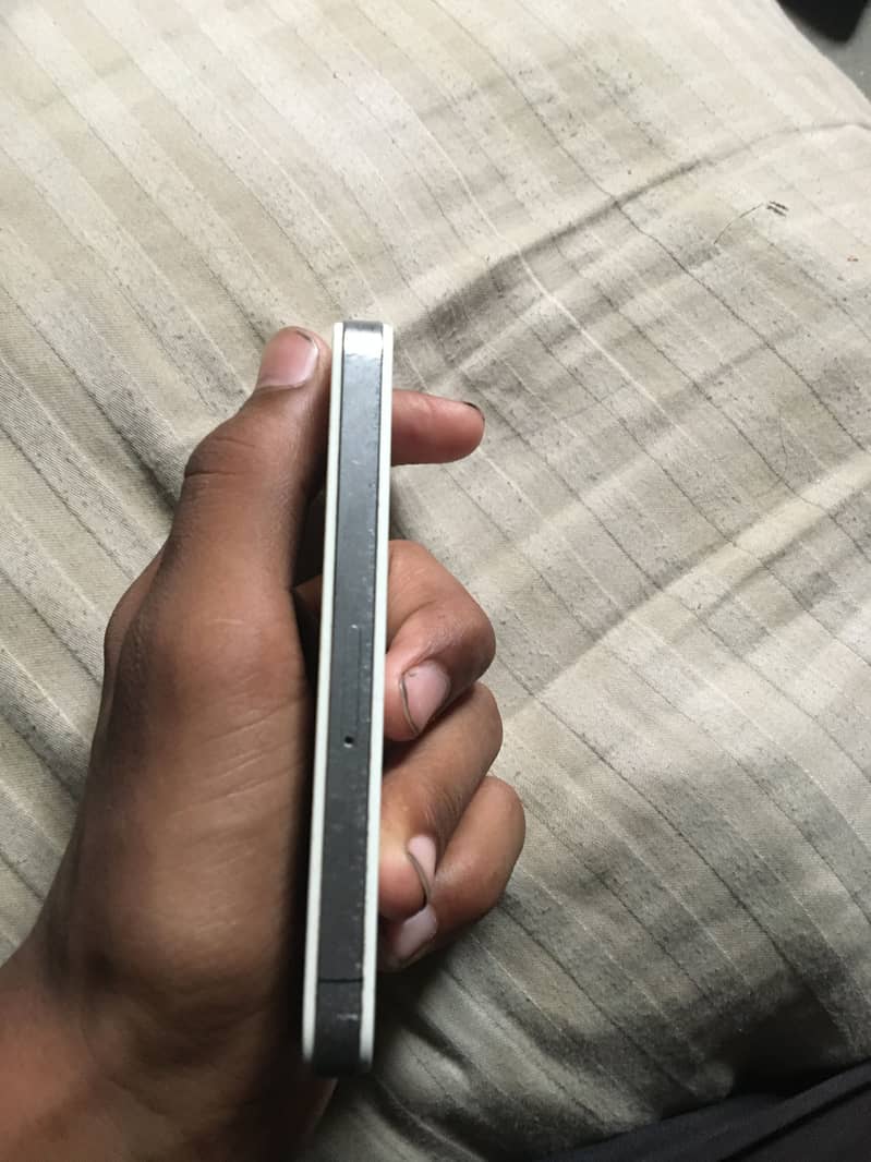 Apple iPhone 4 2