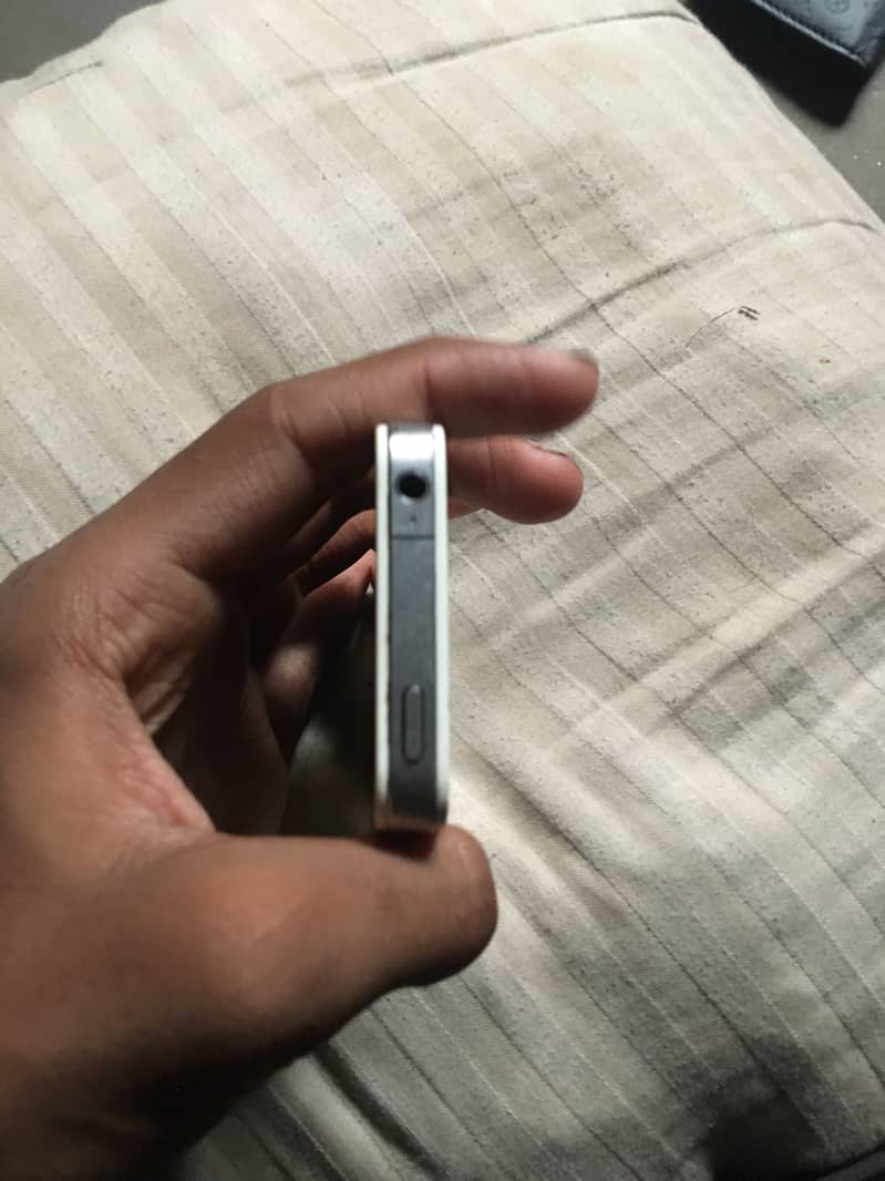 Apple iPhone 4 4