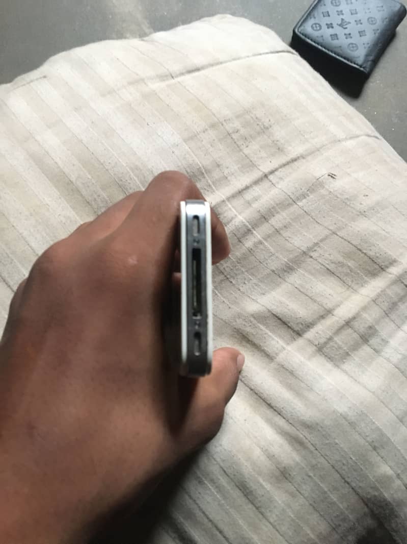 Apple iPhone 4 5