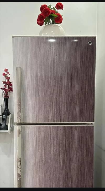  Refrigerator for Sale – Excellent Condition! 