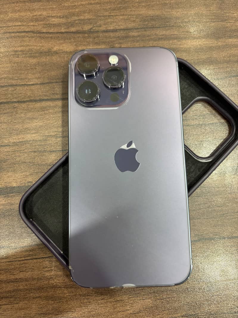 Apple iPhone 14 Pro Max 0