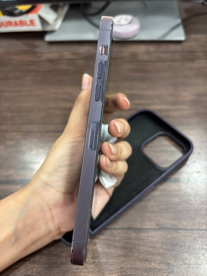 Apple iPhone 14 Pro Max 1