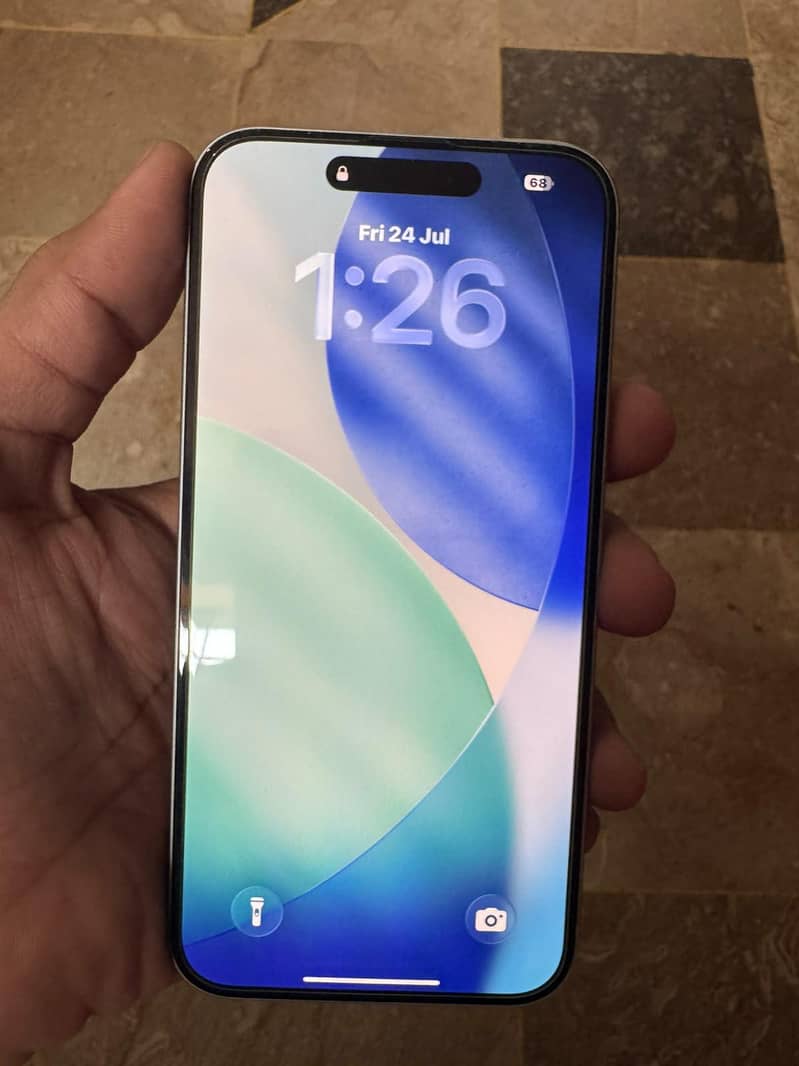 Apple iPhone 15 plus 1