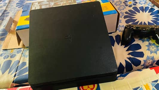 play station 4 Slim 1 TB