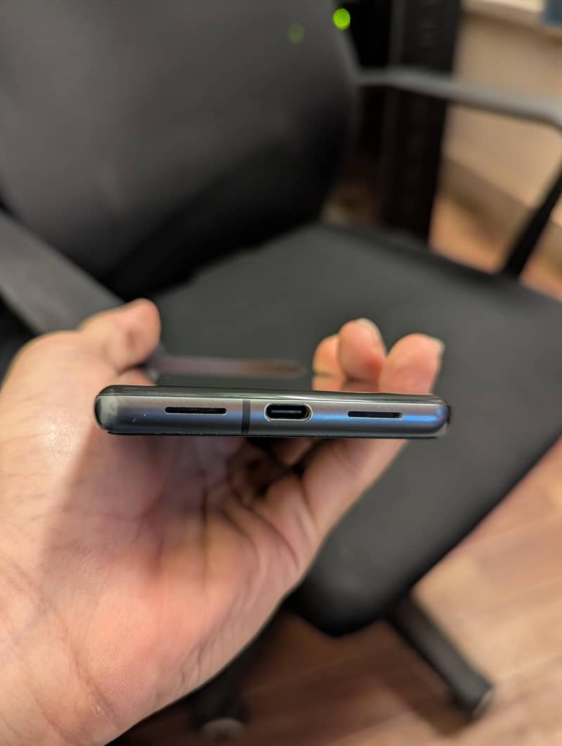 Google Pixel 7 4
