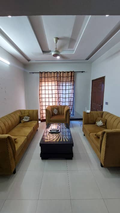 FURNISHED 2 BED LOWER PORTION FOR RENT