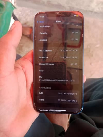Apple iPhone 12