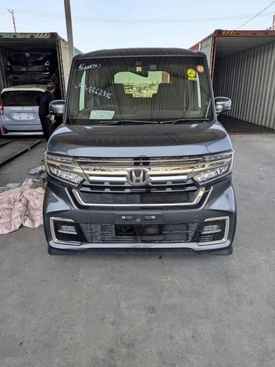 Honda N Box Custom 2023