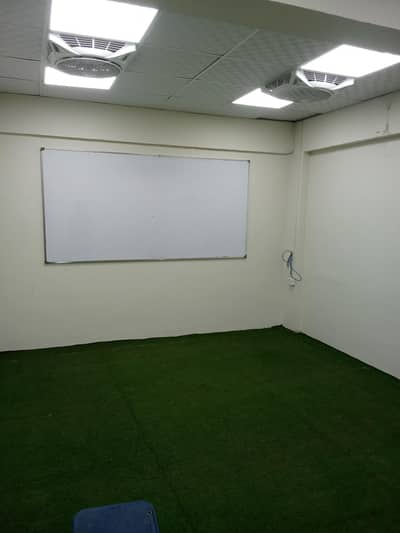 pechs block 2 1900 feet with secouty garnator 6 rooms 4 bath rent incoloding mintass