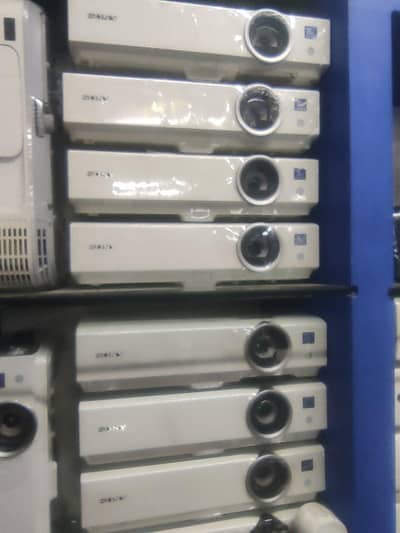 sony multimedia projector hdmi excellent condition