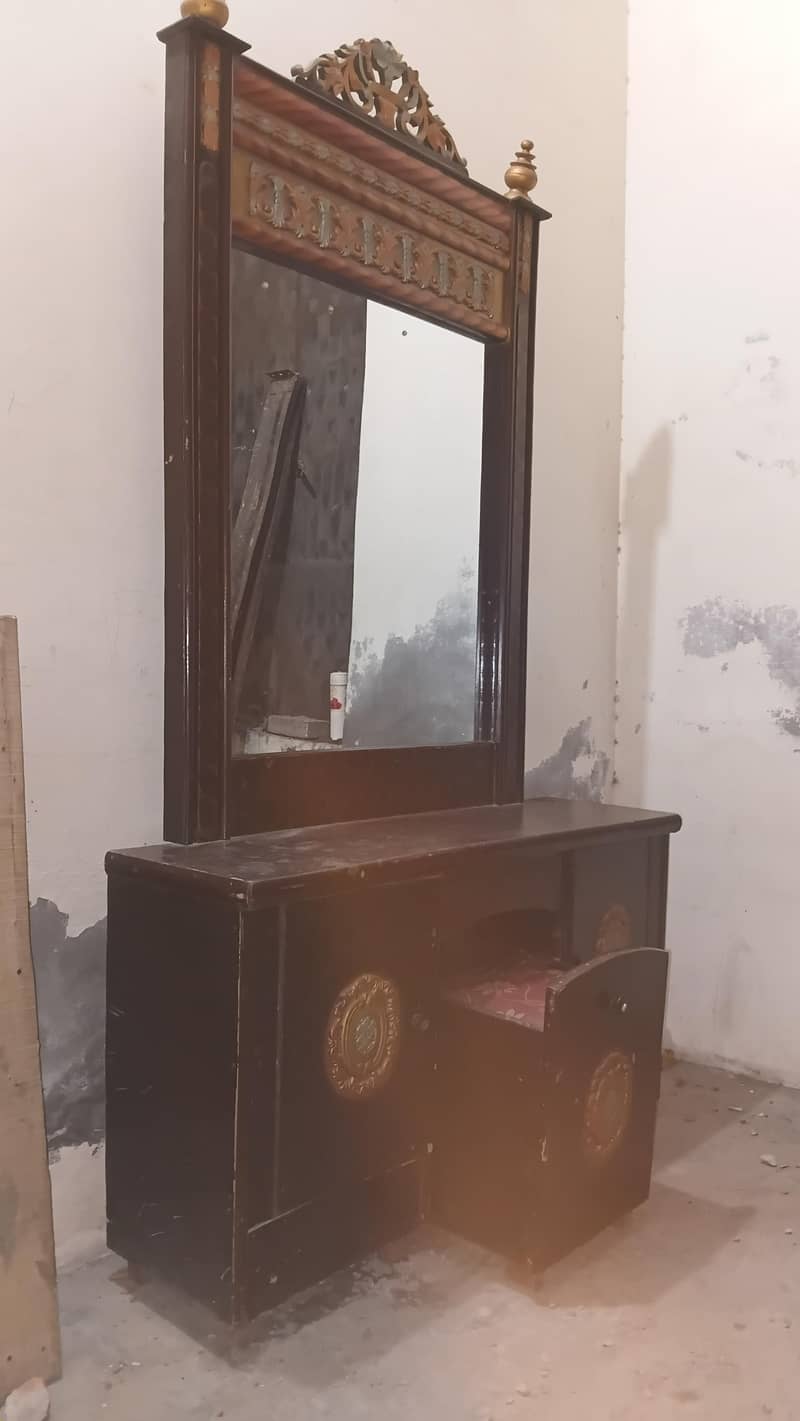 Dressing Table 1