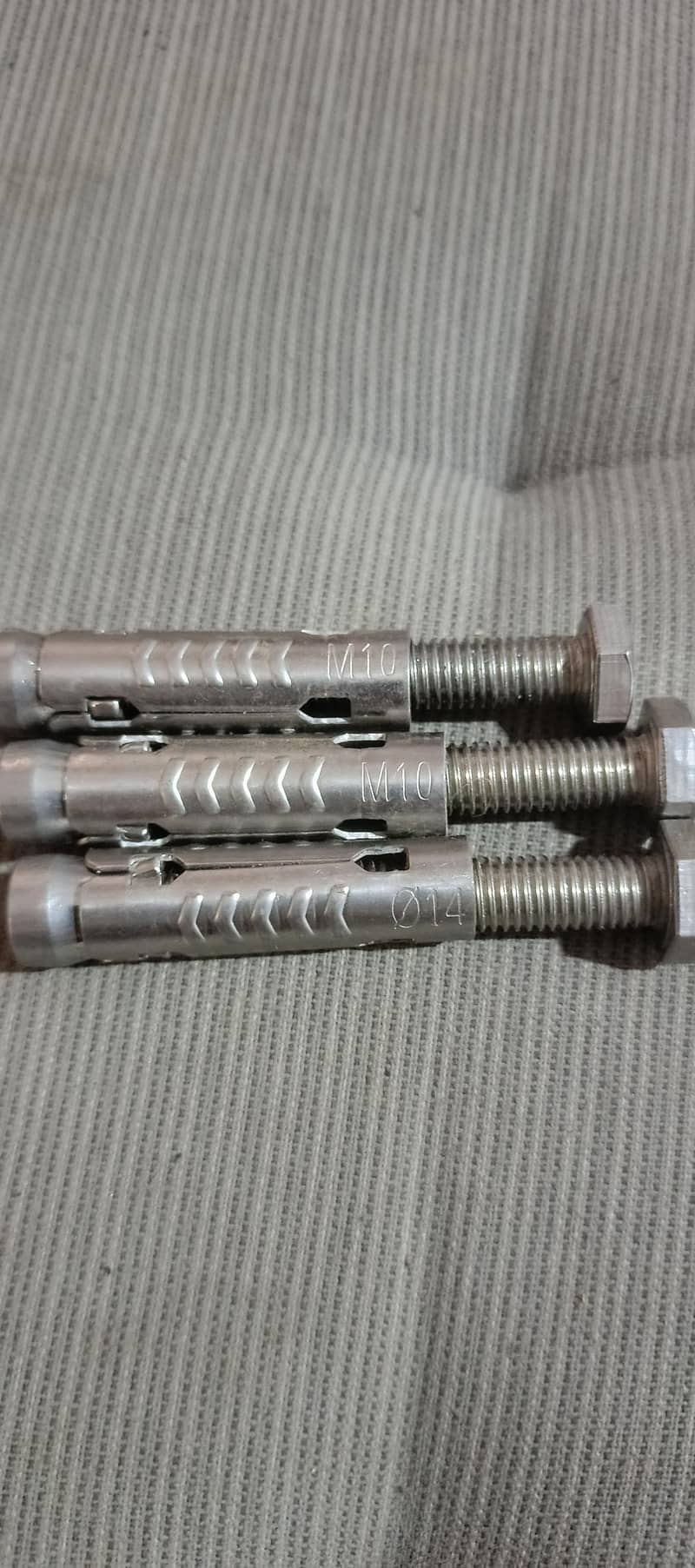 expansion anchor bolts 0