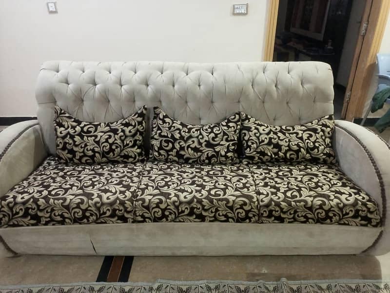 5 seater Sofa set 0