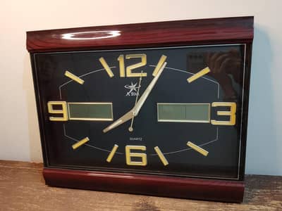 A Star Rectangular Wall Clock