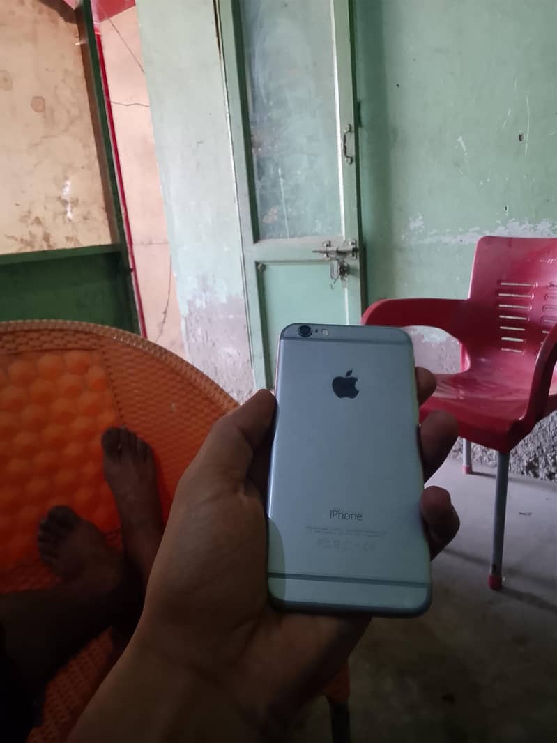 Apple iPhone 6 4