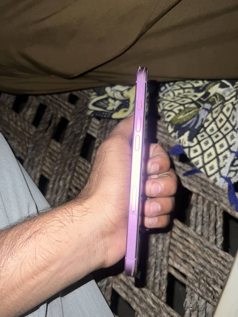 Apple iPhone 16 Plus 2