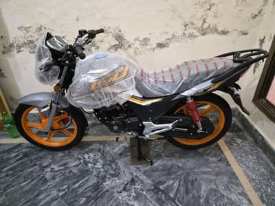 HONDA CB150F SILVER APPLIED FOR ON DISCOUNT PRICE
