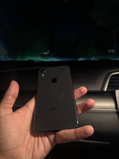 Apple iPhone XR