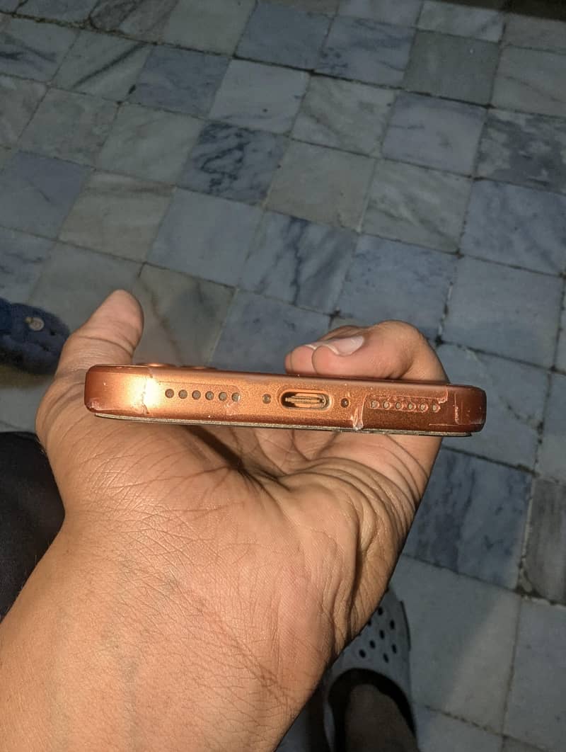 Apple iPhone 17 Pro Max 6