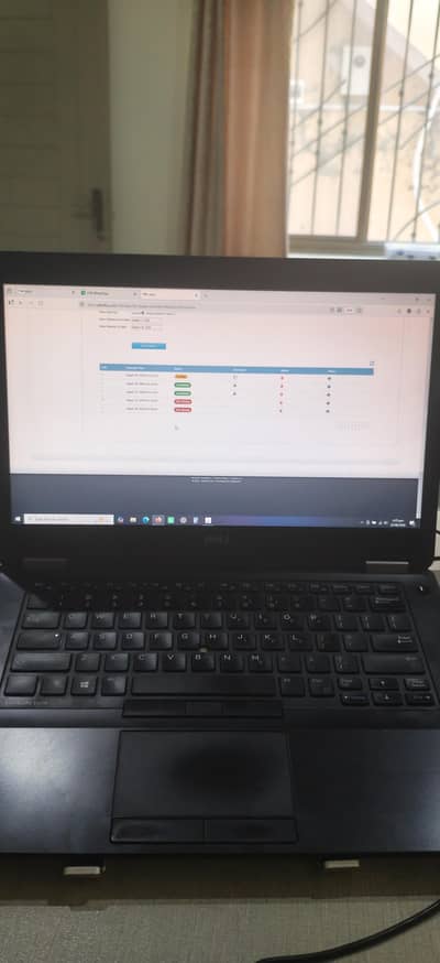Dell Latitude E5470 for sale in good working condition.