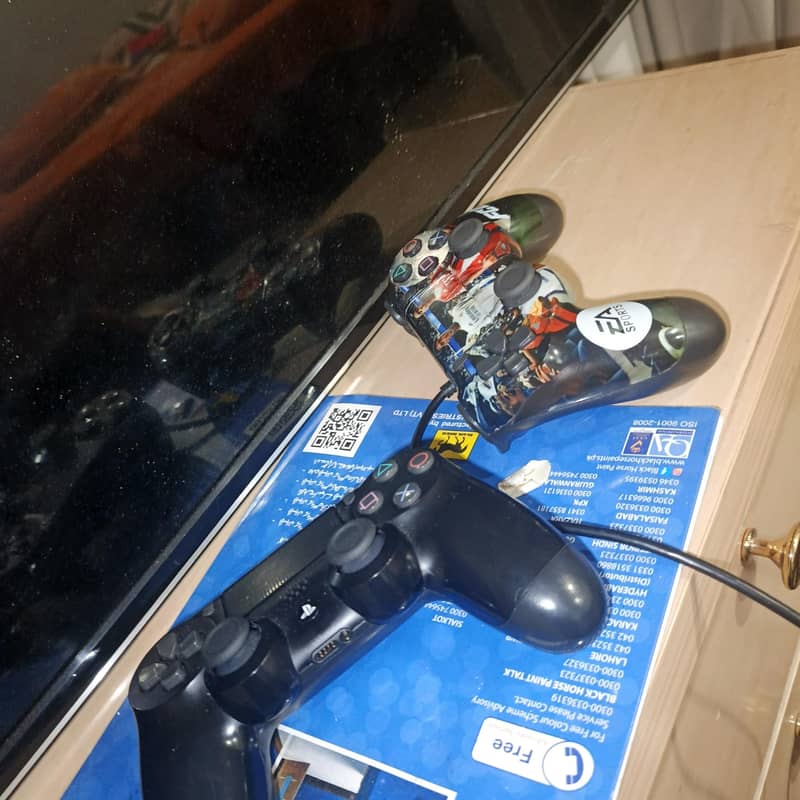 ps4 slim 1