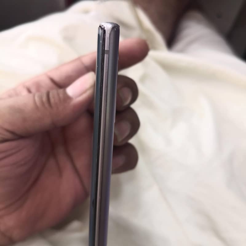 Samsung Mobile Note 10 Plus 8