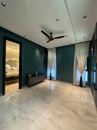 10 Marla brand new upper portion available for rent Bahria Town Lahore Near Effile tower
