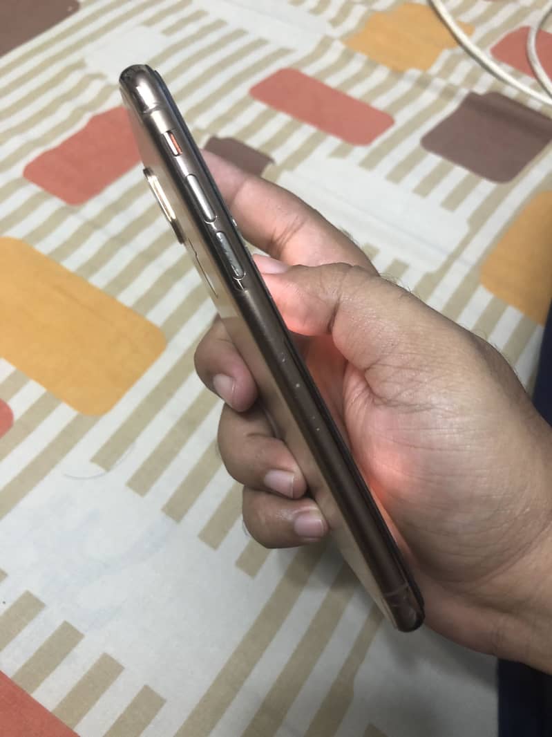 Apple iPhone XS 2