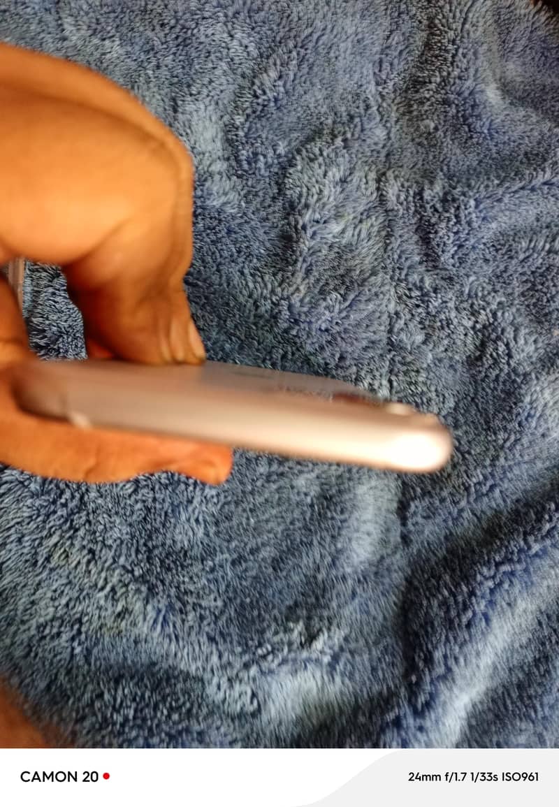 Apple iPhone 11 6