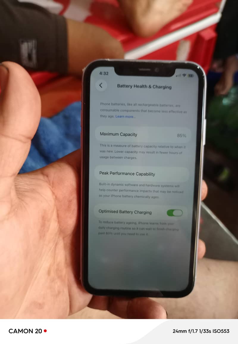 Apple iPhone 11 7