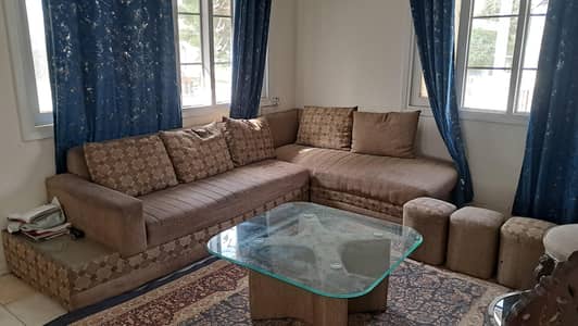 6 seater Most Urgent sale
