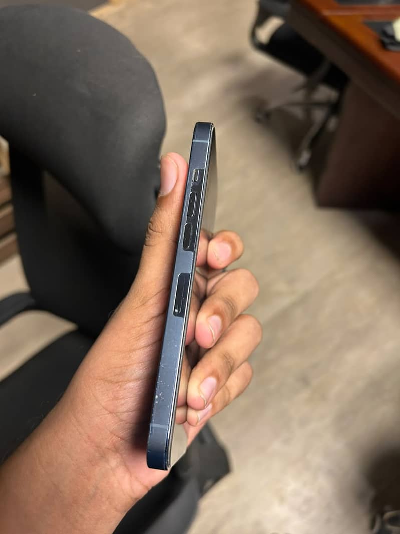 Apple iPhone 13 Pro 1