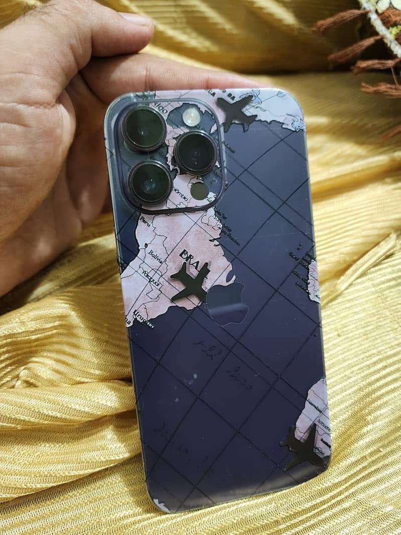 Apple iPhone 14 Pro Max 9