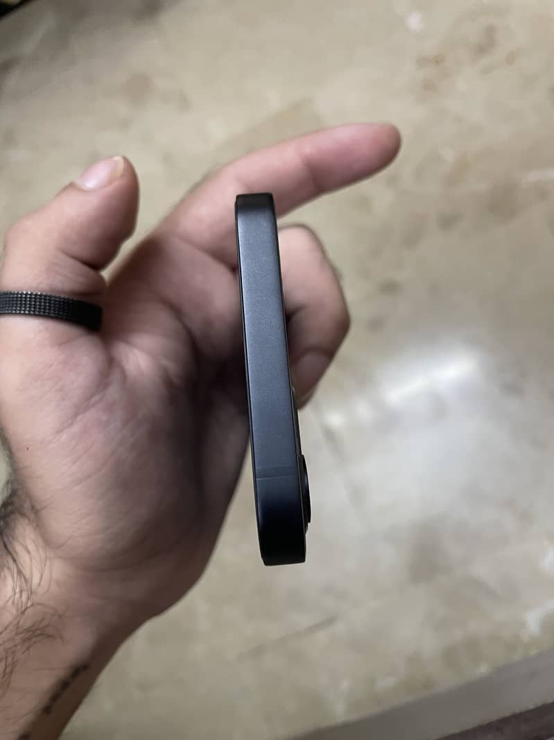 Apple iPhone 12 5