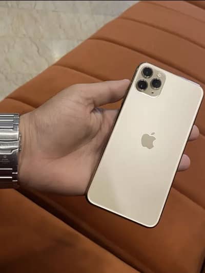 Apple iPhone 11 Pro Max jv no exchangeee