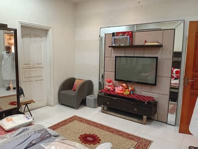 West Open Penthouse For Sale