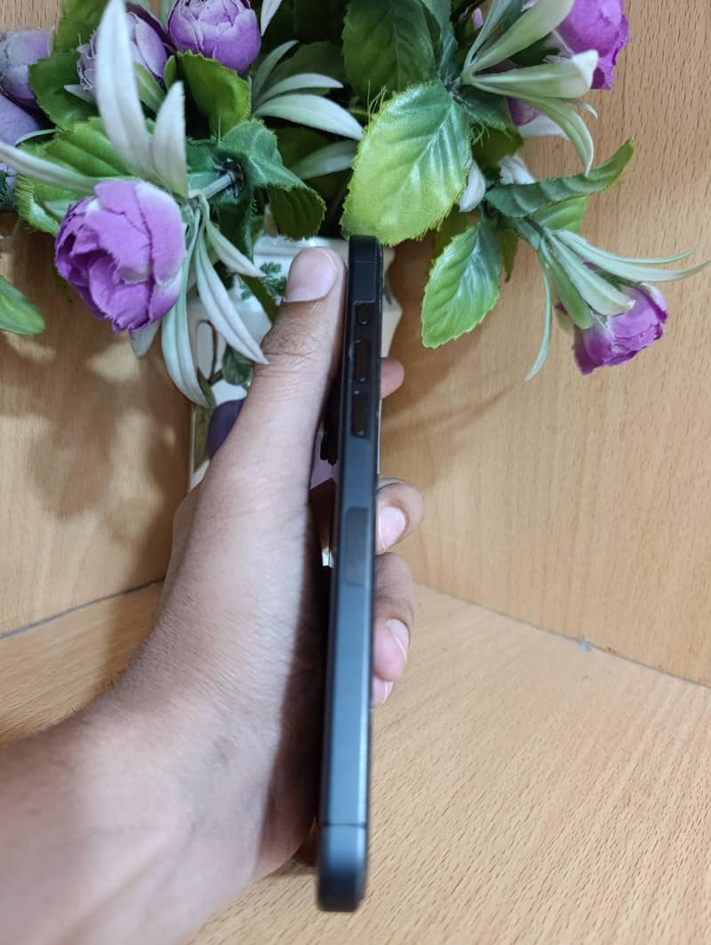 iPhone 15 pro max 1