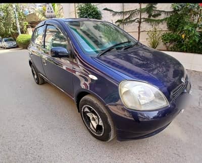 Toyota Vitz 2000/2007 sunroof wali hy