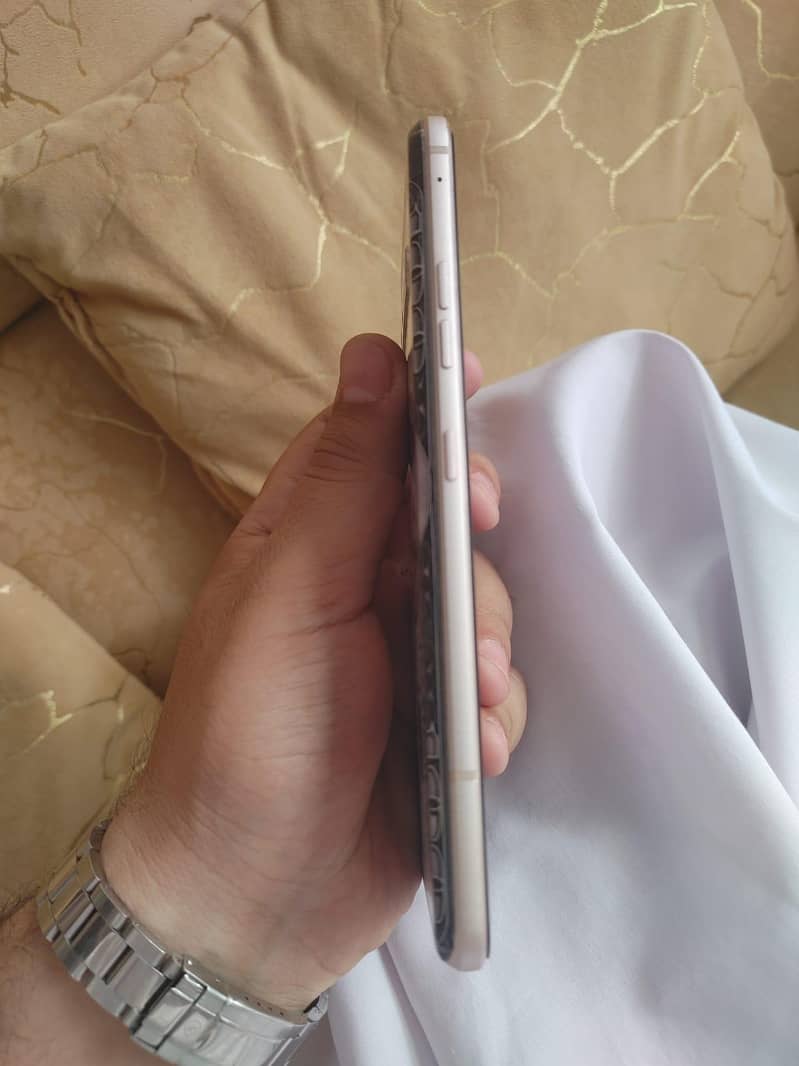 LG V60 ThinQ 5G 3