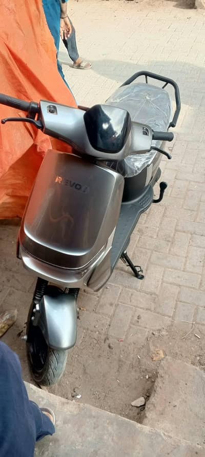 Revo A11 electric Scooty lithium betry 2026 model