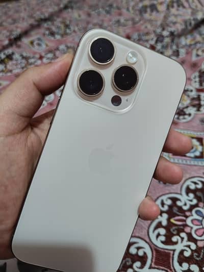 Apple iPhone 16 Pro